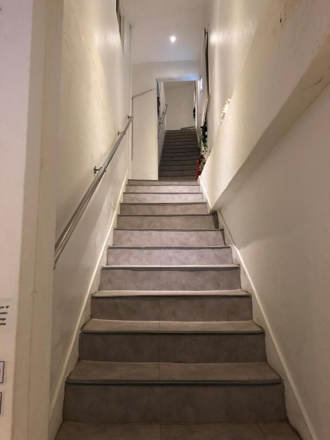 Chris Hostel Сеул Экстерьер фото