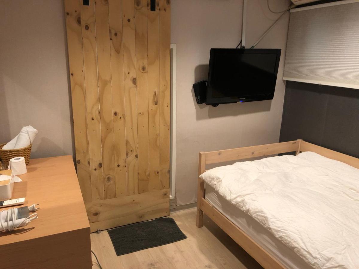 Chris Hostel Сеул Экстерьер фото